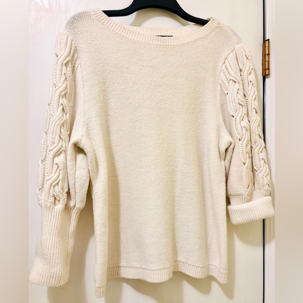 Ann Taylor Cream Color Wool blend Sweater crew neck Cable knit sleeves size XL
